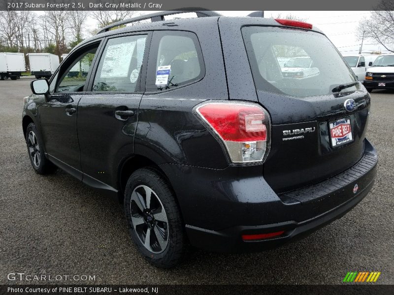 Dark Gray Metallic / Gray 2017 Subaru Forester 2.5i