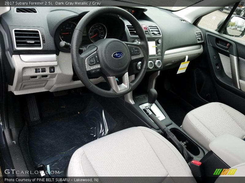Dark Gray Metallic / Gray 2017 Subaru Forester 2.5i