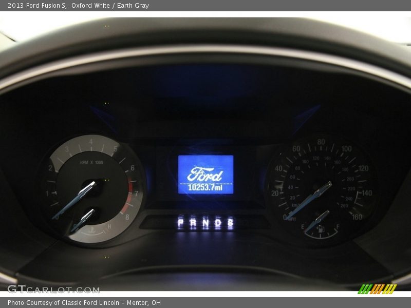 Oxford White / Earth Gray 2013 Ford Fusion S