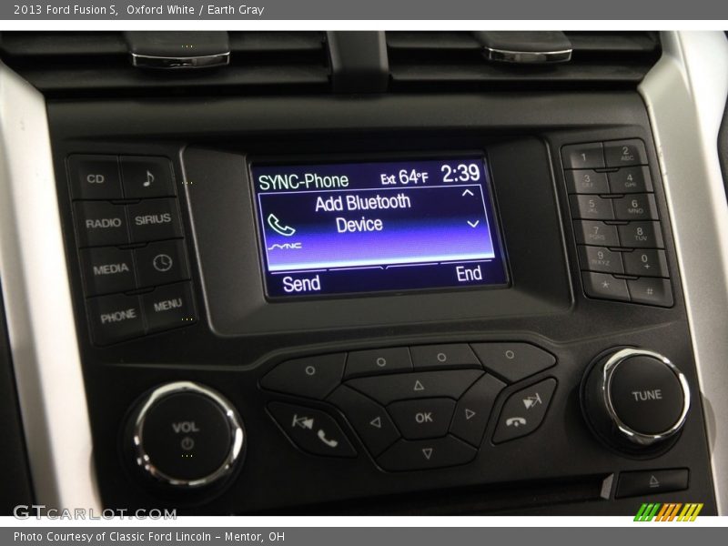 Oxford White / Earth Gray 2013 Ford Fusion S