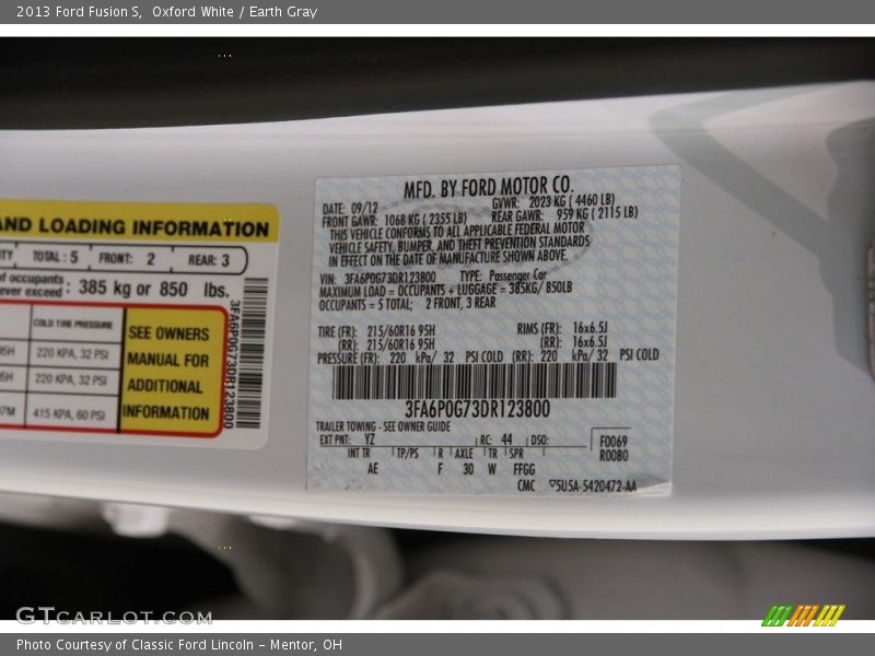 Oxford White / Earth Gray 2013 Ford Fusion S