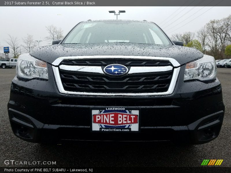 Crystal Black Silica / Black 2017 Subaru Forester 2.5i