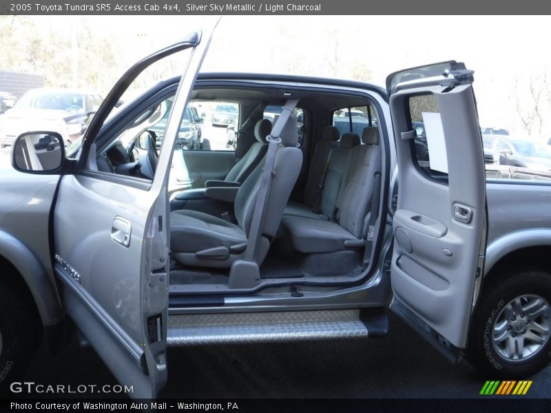 Silver Sky Metallic / Light Charcoal 2005 Toyota Tundra SR5 Access Cab 4x4