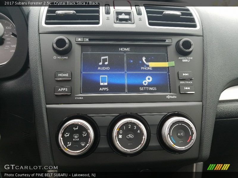 Crystal Black Silica / Black 2017 Subaru Forester 2.5i