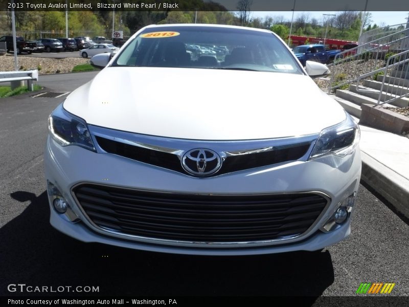 Blizzard White Pearl / Black 2013 Toyota Avalon Limited