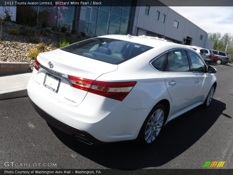 Blizzard White Pearl / Black 2013 Toyota Avalon Limited