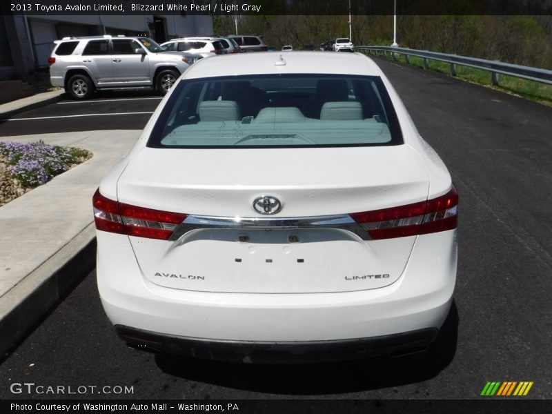 Blizzard White Pearl / Light Gray 2013 Toyota Avalon Limited