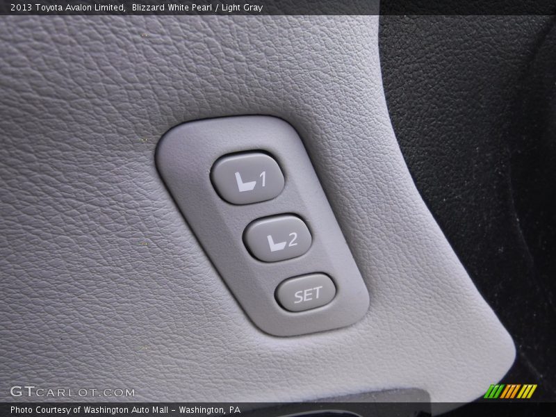 Blizzard White Pearl / Light Gray 2013 Toyota Avalon Limited