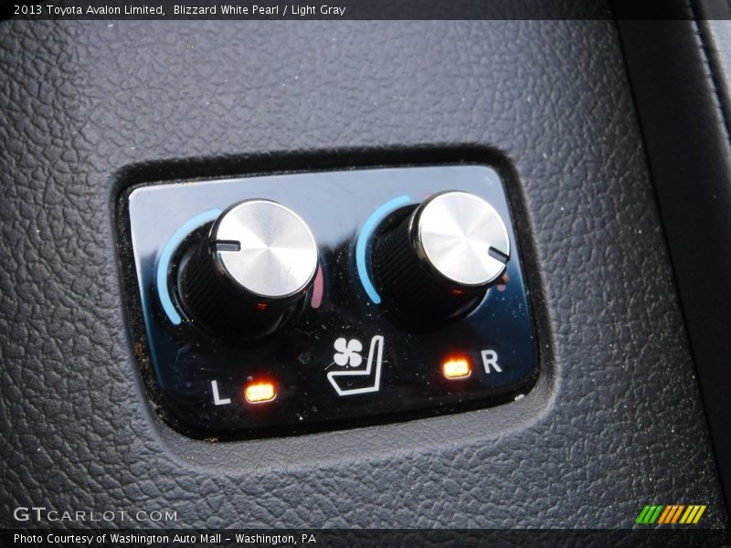 Blizzard White Pearl / Light Gray 2013 Toyota Avalon Limited