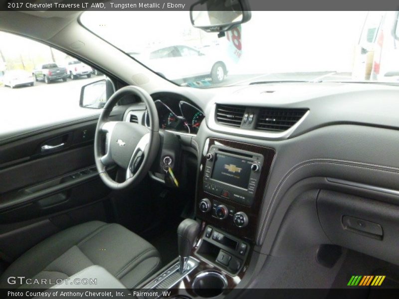 Tungsten Metallic / Ebony 2017 Chevrolet Traverse LT AWD