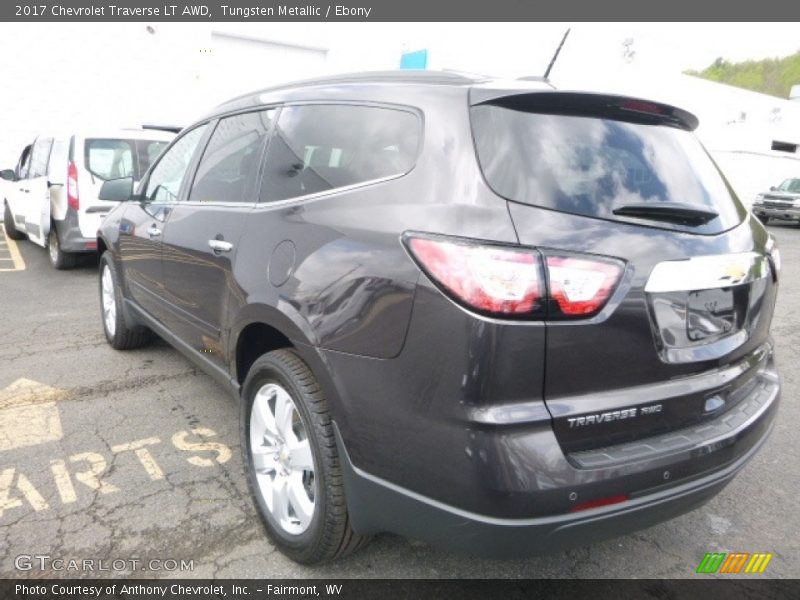 Tungsten Metallic / Ebony 2017 Chevrolet Traverse LT AWD