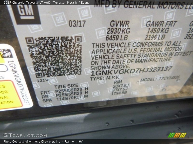 Tungsten Metallic / Ebony 2017 Chevrolet Traverse LT AWD