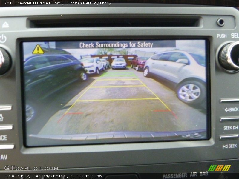 Tungsten Metallic / Ebony 2017 Chevrolet Traverse LT AWD