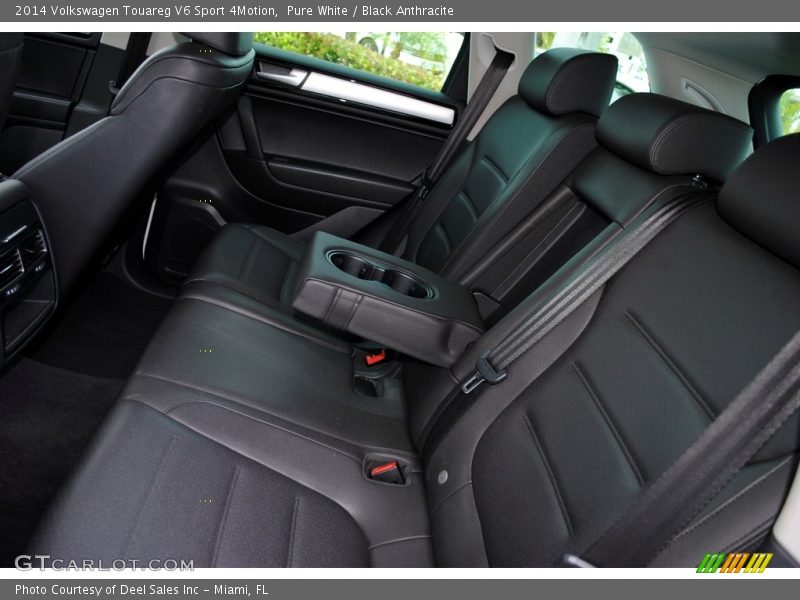 Pure White / Black Anthracite 2014 Volkswagen Touareg V6 Sport 4Motion