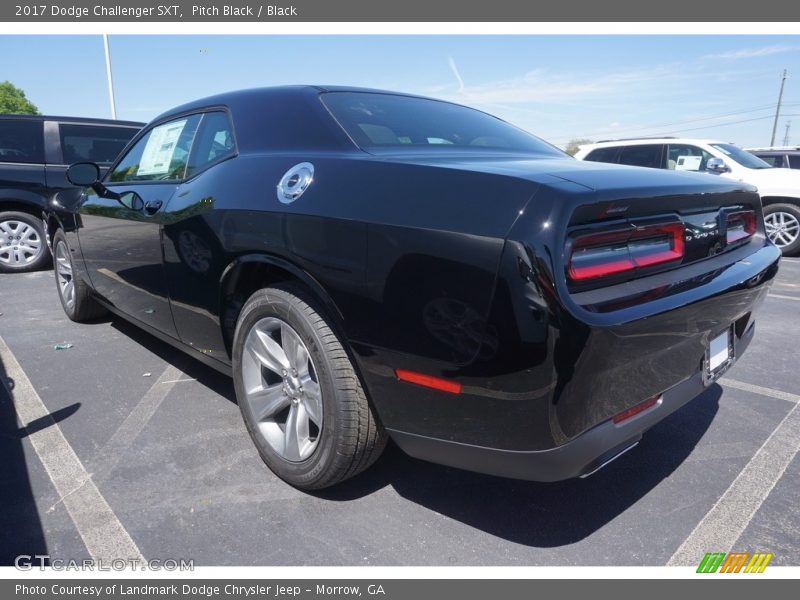 Pitch Black / Black 2017 Dodge Challenger SXT