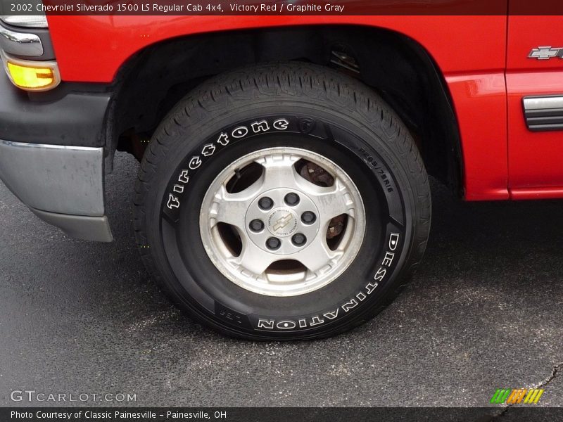 Victory Red / Graphite Gray 2002 Chevrolet Silverado 1500 LS Regular Cab 4x4