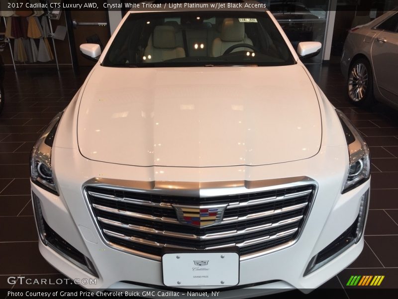 Crystal White Tricoat / Light Platinum w/Jet Black Accents 2017 Cadillac CTS Luxury AWD