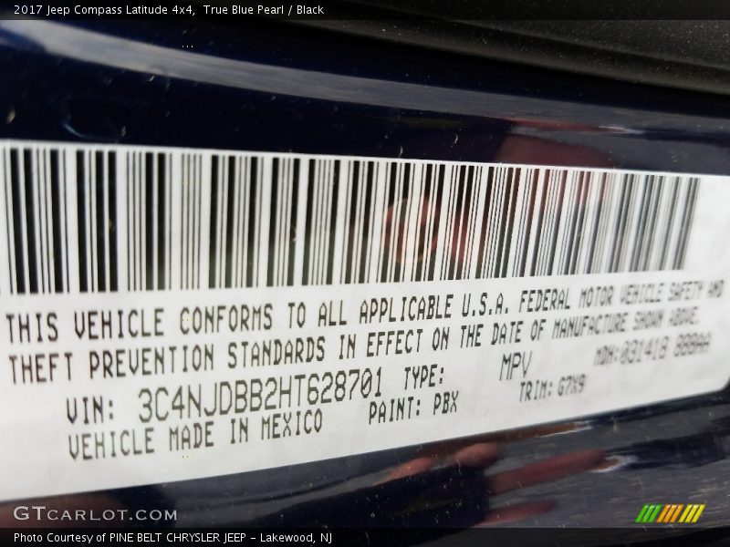 True Blue Pearl / Black 2017 Jeep Compass Latitude 4x4