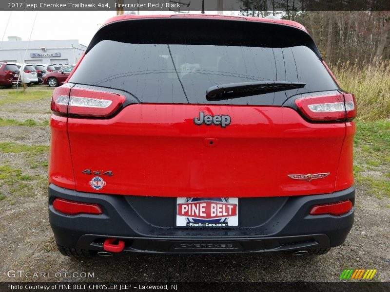 Firecracker Red / Black 2017 Jeep Cherokee Trailhawk 4x4