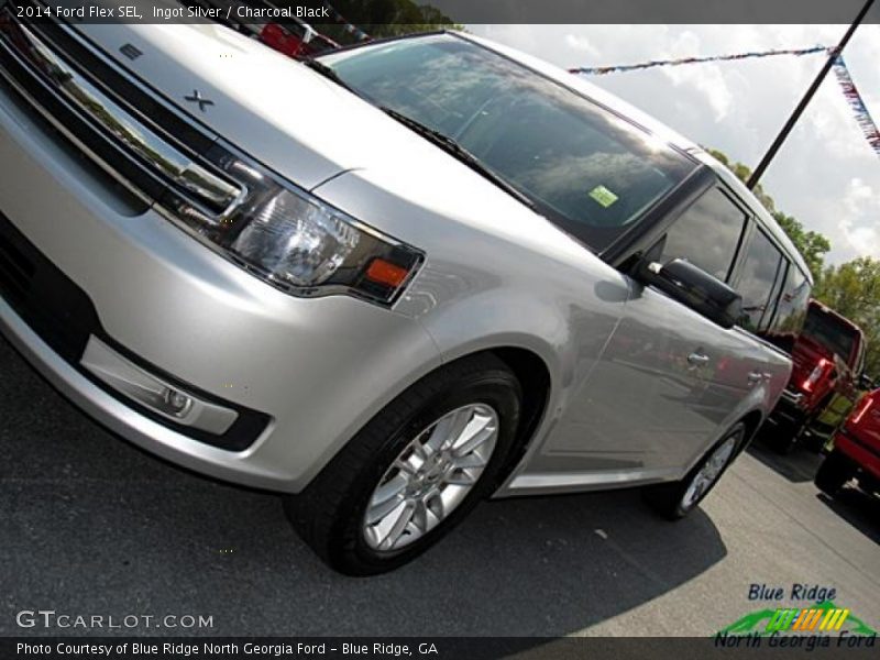 Ingot Silver / Charcoal Black 2014 Ford Flex SEL