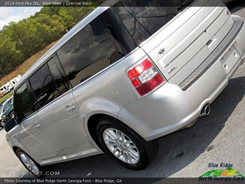 Ingot Silver / Charcoal Black 2014 Ford Flex SEL