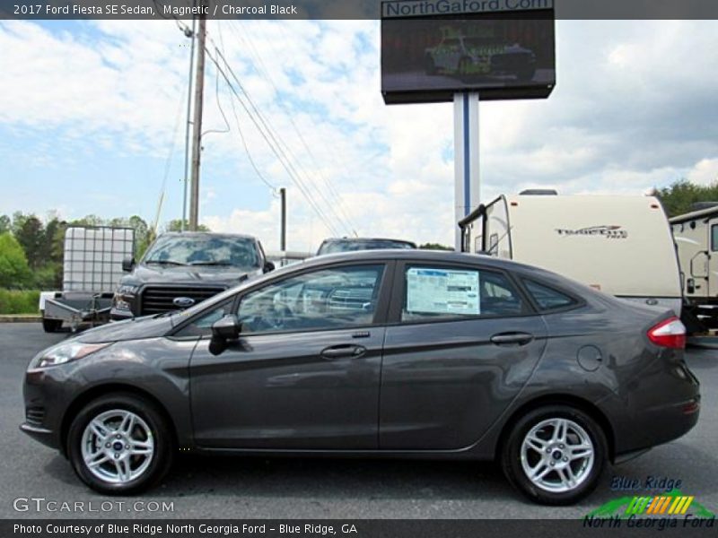 Magnetic / Charcoal Black 2017 Ford Fiesta SE Sedan