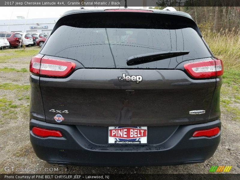 Granite Crystal Metallic / Black 2017 Jeep Cherokee Latitude 4x4