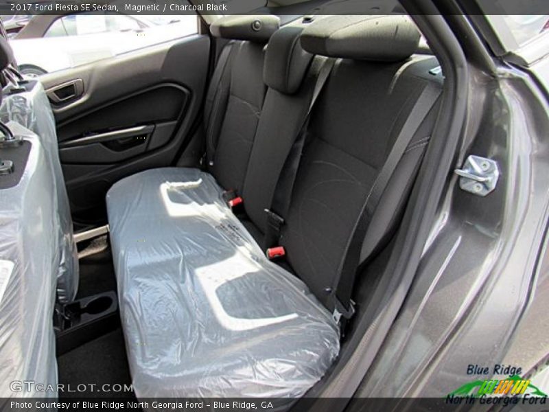 Magnetic / Charcoal Black 2017 Ford Fiesta SE Sedan