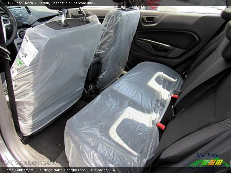 Magnetic / Charcoal Black 2017 Ford Fiesta SE Sedan