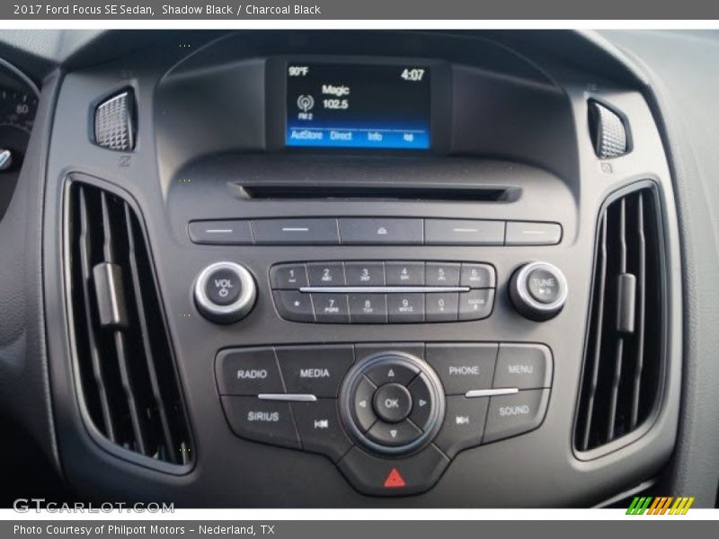 Shadow Black / Charcoal Black 2017 Ford Focus SE Sedan