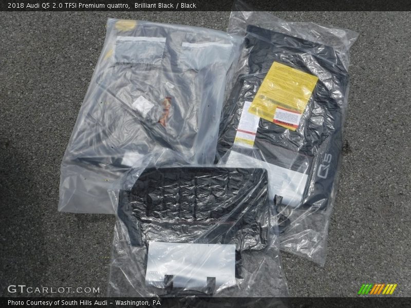 Brilliant Black / Black 2018 Audi Q5 2.0 TFSI Premium quattro