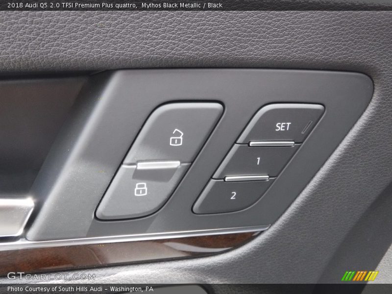 Mythos Black Metallic / Black 2018 Audi Q5 2.0 TFSI Premium Plus quattro