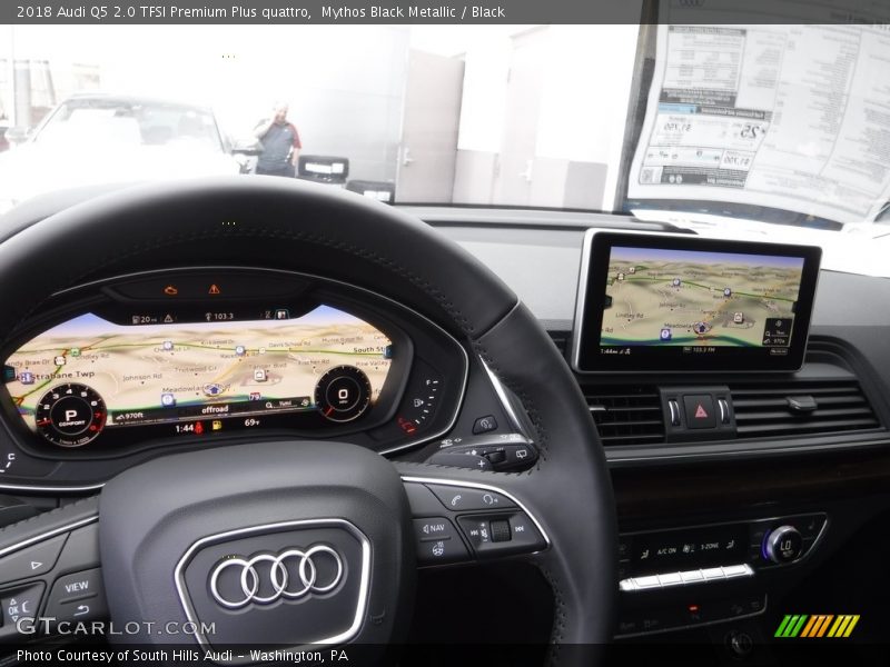 Dashboard of 2018 Q5 2.0 TFSI Premium Plus quattro