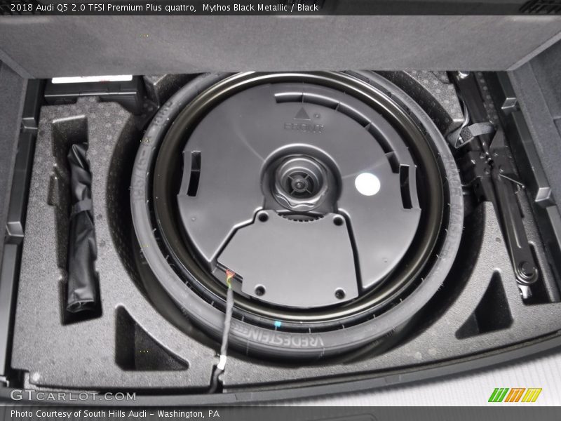 Mythos Black Metallic / Black 2018 Audi Q5 2.0 TFSI Premium Plus quattro