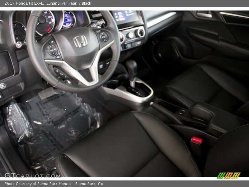 Lunar Silver Pearl / Black 2017 Honda Fit EX-L