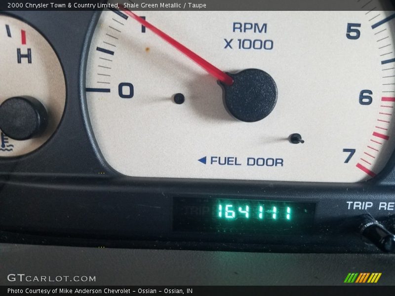 Shale Green Metallic / Taupe 2000 Chrysler Town & Country Limited