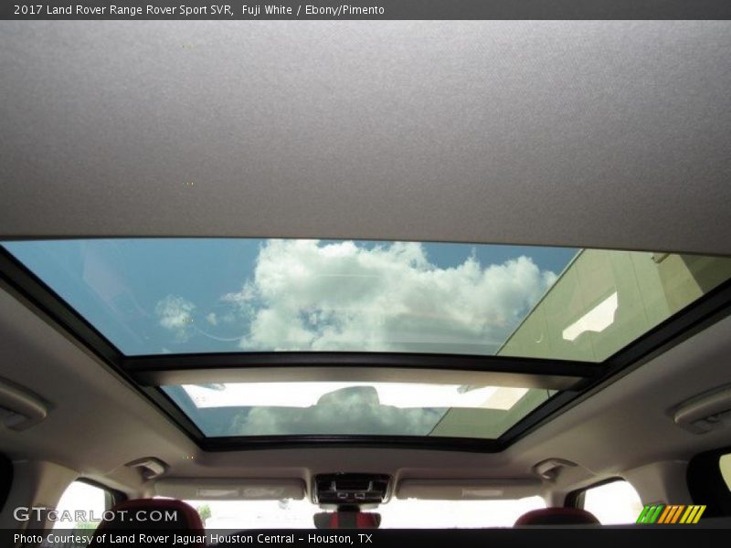 Sunroof of 2017 Range Rover Sport SVR