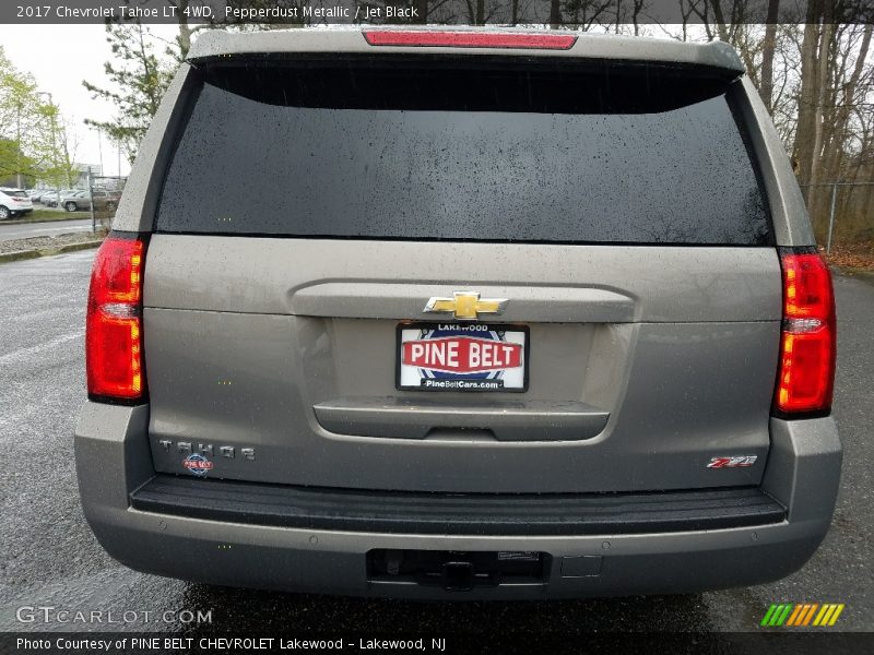 Pepperdust Metallic / Jet Black 2017 Chevrolet Tahoe LT 4WD