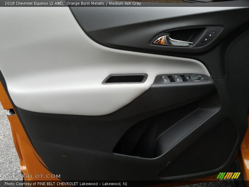Door Panel of 2018 Equinox LS AWD