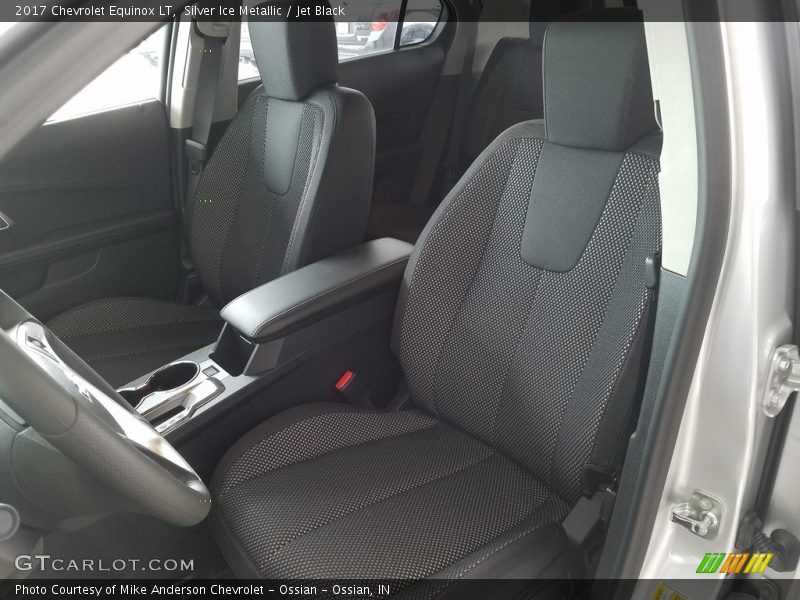 Silver Ice Metallic / Jet Black 2017 Chevrolet Equinox LT