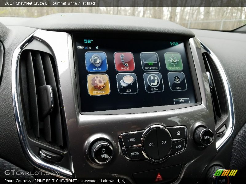 Summit White / Jet Black 2017 Chevrolet Cruze LT