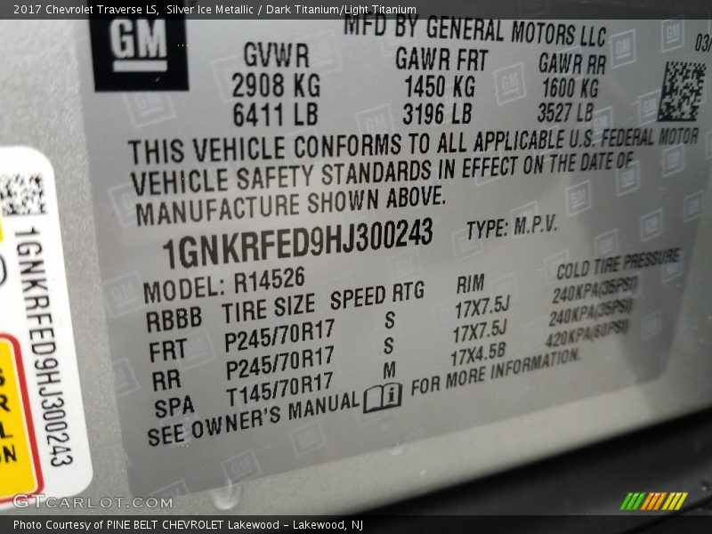 Silver Ice Metallic / Dark Titanium/Light Titanium 2017 Chevrolet Traverse LS