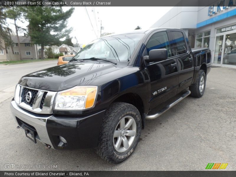 Galaxy Black / Charcoal 2010 Nissan Titan SE Crew Cab 4x4