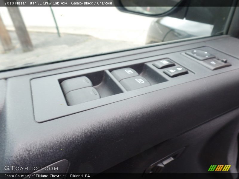 Galaxy Black / Charcoal 2010 Nissan Titan SE Crew Cab 4x4