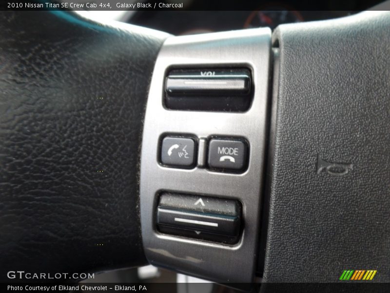 Galaxy Black / Charcoal 2010 Nissan Titan SE Crew Cab 4x4
