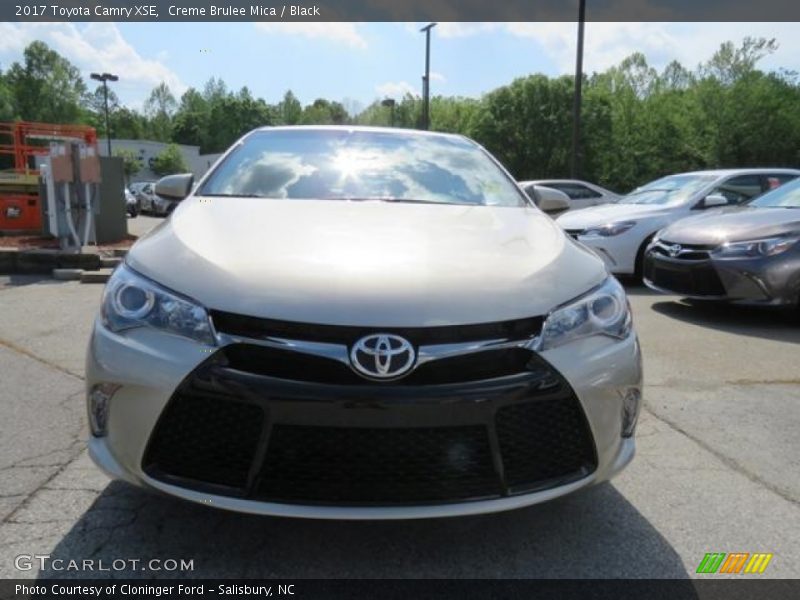Creme Brulee Mica / Black 2017 Toyota Camry XSE