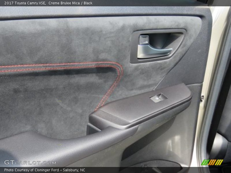 Creme Brulee Mica / Black 2017 Toyota Camry XSE