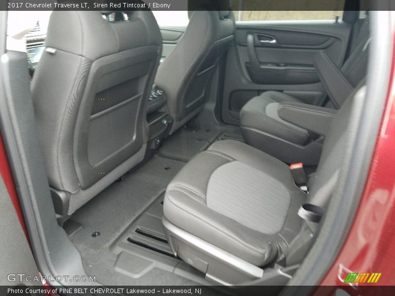 Siren Red Tintcoat / Ebony 2017 Chevrolet Traverse LT