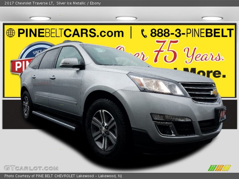 Silver Ice Metallic / Ebony 2017 Chevrolet Traverse LT