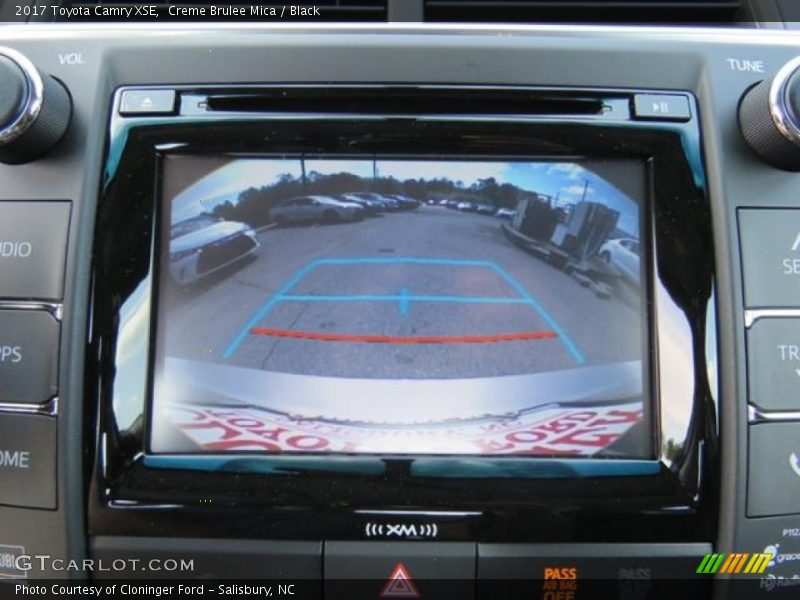 Creme Brulee Mica / Black 2017 Toyota Camry XSE